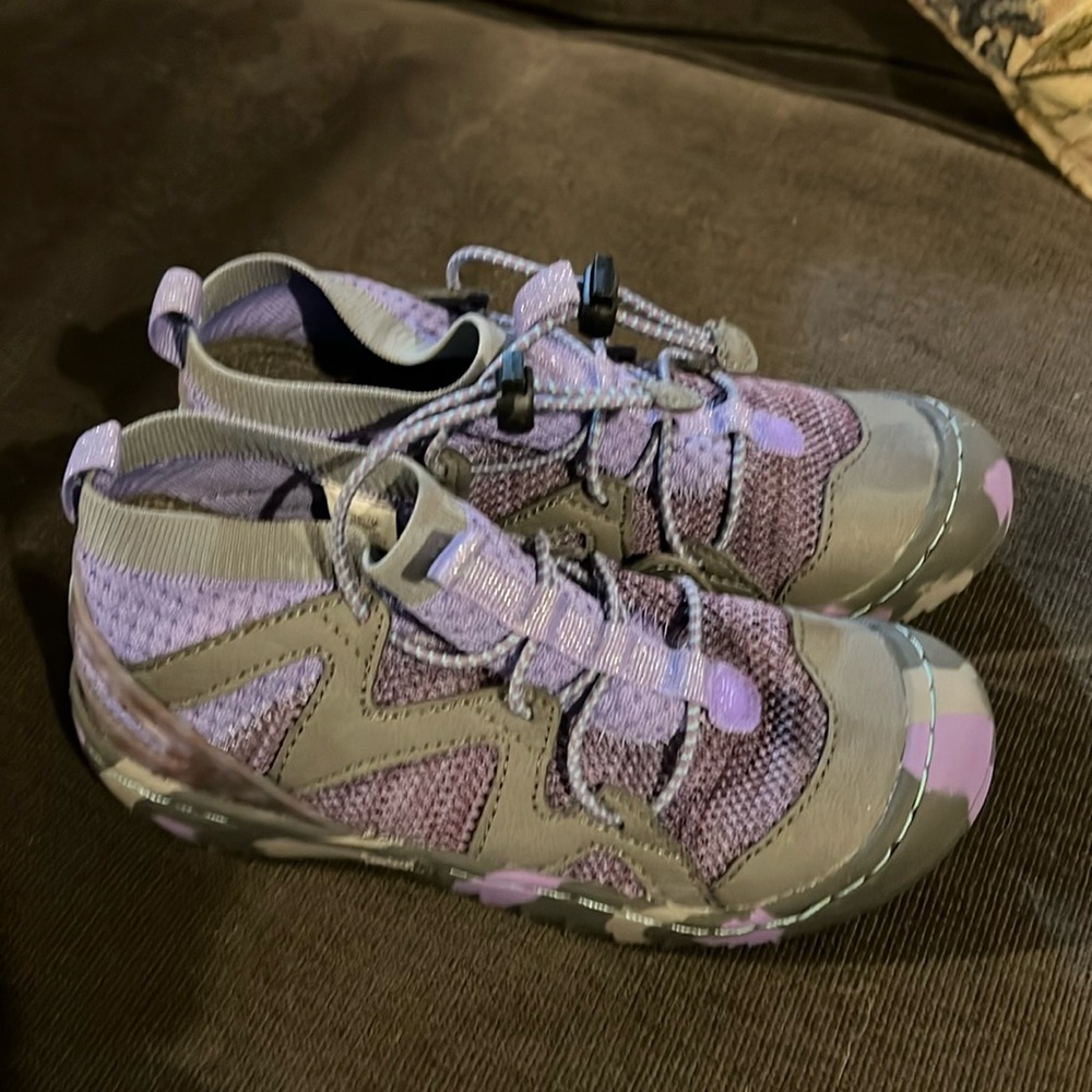 Jambu shoes, purple, elastic ties, athletic sneakers